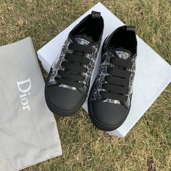 Kids' Shoes