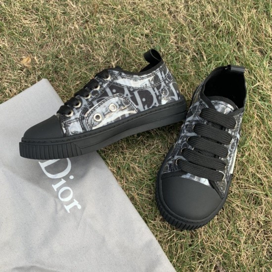 Kids' Shoes