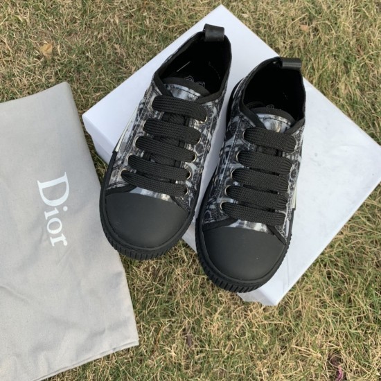 Kids' Shoes