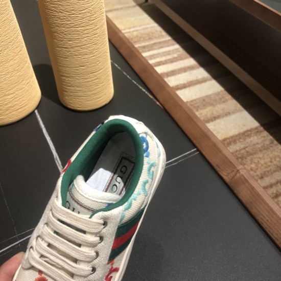 Kids' Shoes