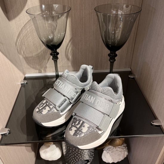 Kids' Shoes