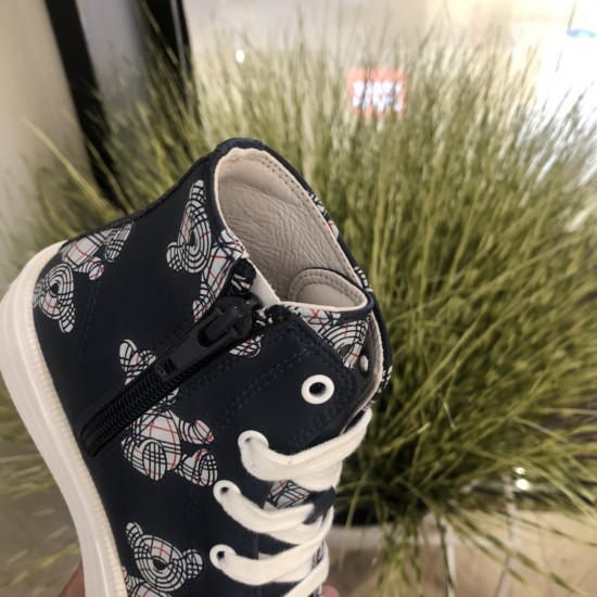 Kids' Shoes