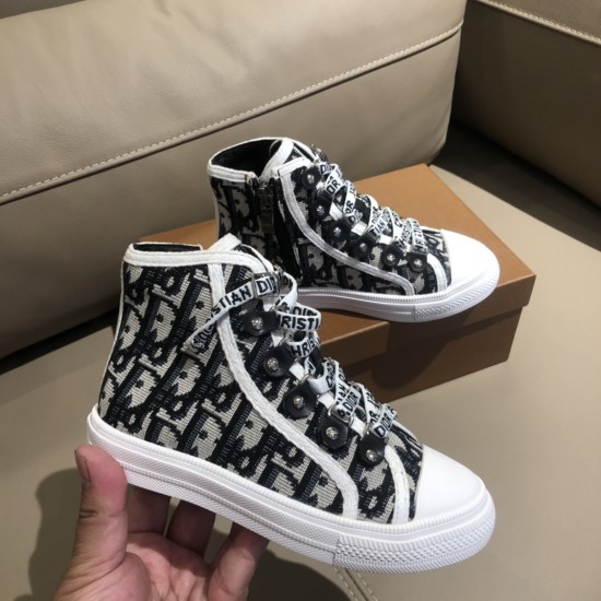 Kids' Shoes