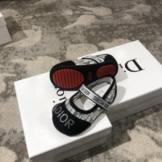 Kids' Shoes