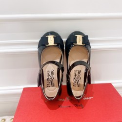 Kids' Shoes