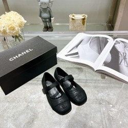 Kids' Shoes