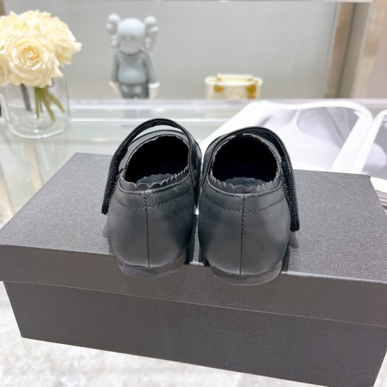 Kids' Shoes