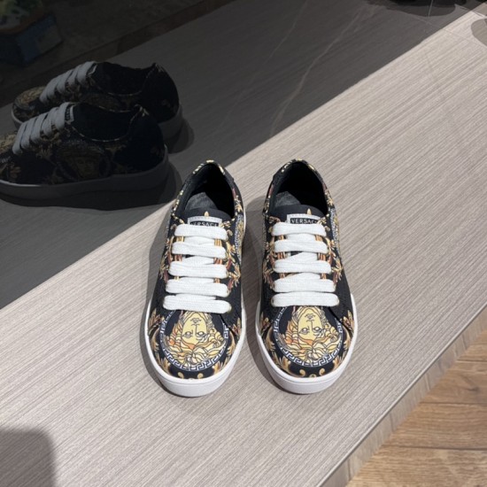 Kids' Shoes