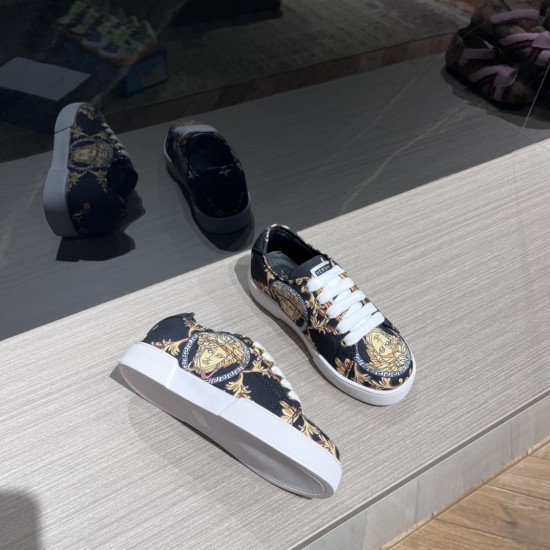 Kids' Shoes