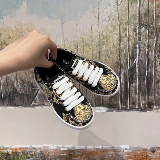 Kids' Shoes