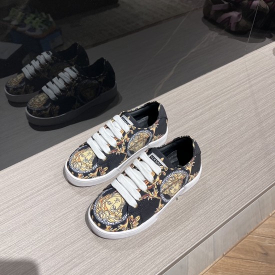 Kids' Shoes