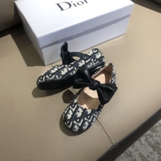 Kids' Shoes
