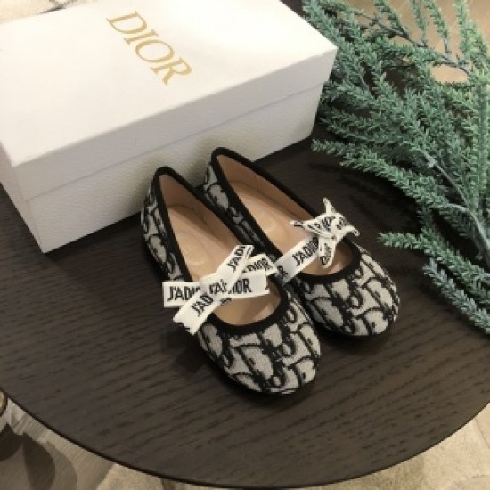 Kids' Shoes