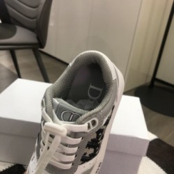 Kids' Shoes