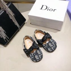 Kids' Shoes