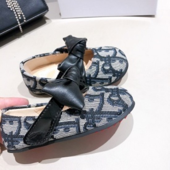 Kids' Shoes