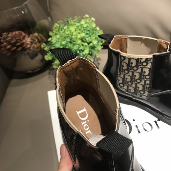 Kids' Shoes