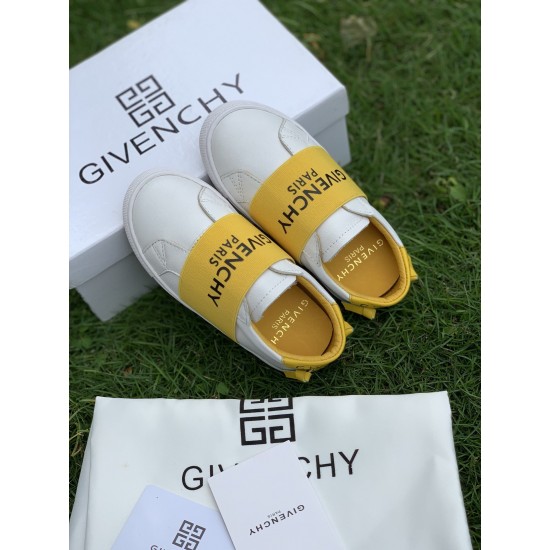 Kids' Shoes
