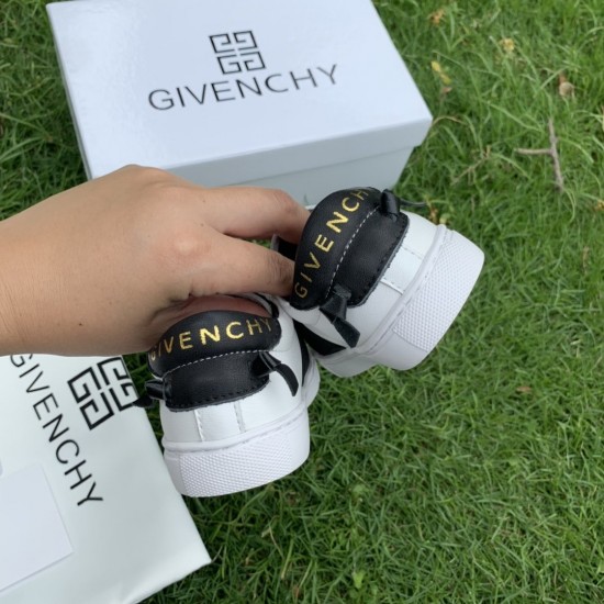 Kids' Shoes