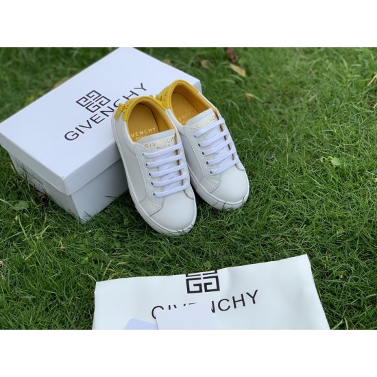 Kids' Shoes