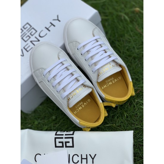 Kids' Shoes