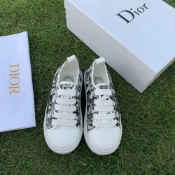 Kids' Shoes