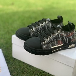 Kids' Shoes