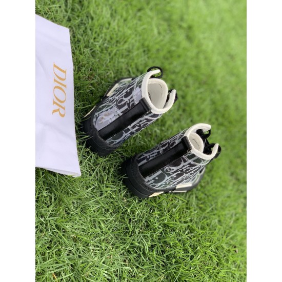 Kids' Shoes