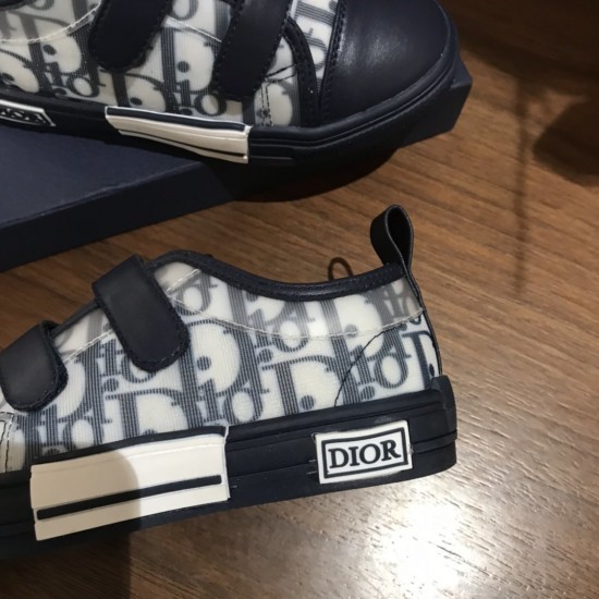 Kids' Shoes