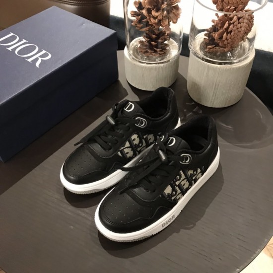 Kids' Shoes