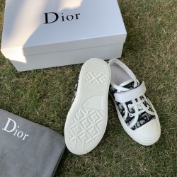 Kids' Shoes