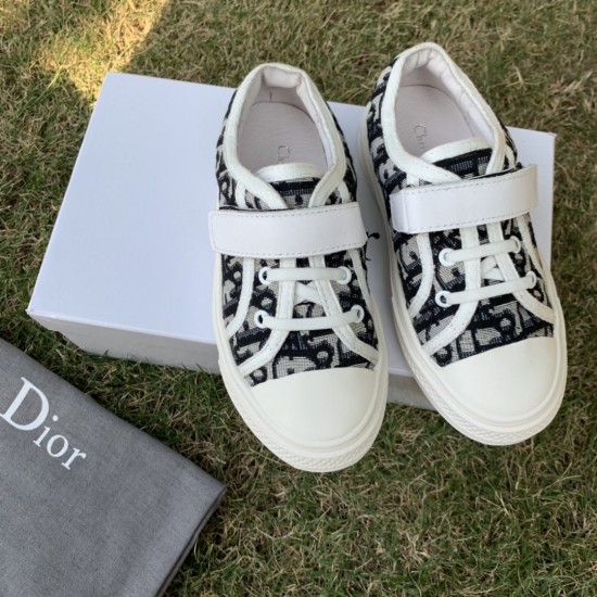 Kids' Shoes