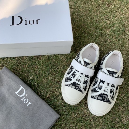 Kids' Shoes