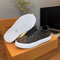 Kids' Shoes