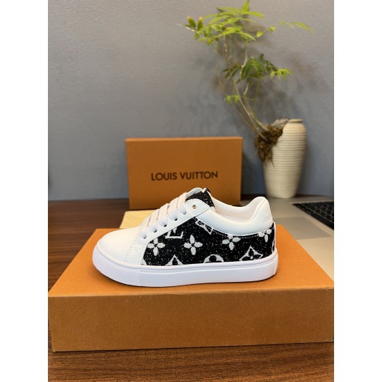 Kids' Shoes