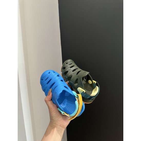 Kids' Shoes