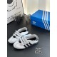 Kids' Shoes