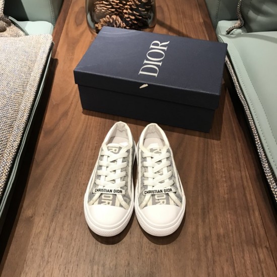 Kids' Shoes