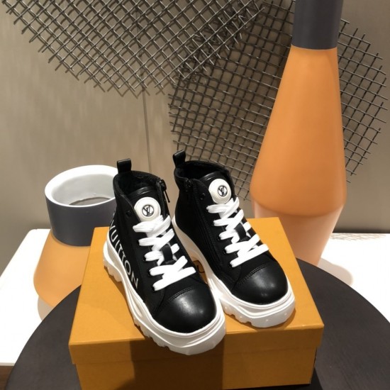 Kids' Shoes