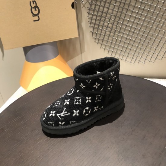 Kids' Shoes