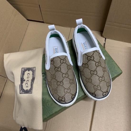 Kids' Shoes