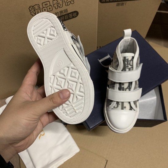 Kids' Shoes