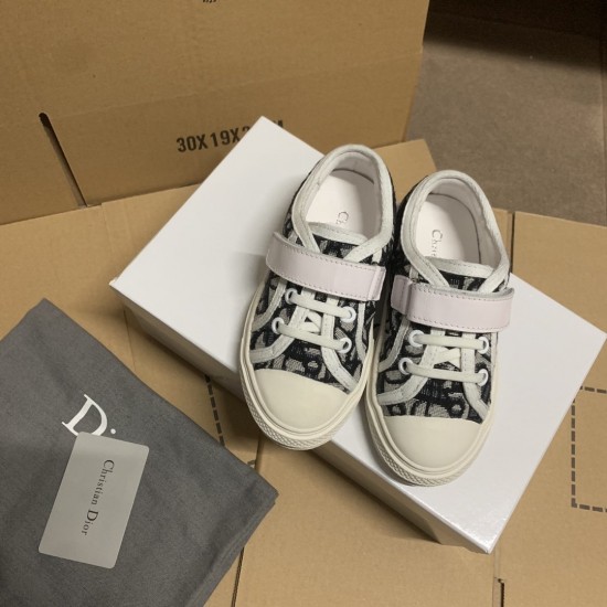 Kids' Shoes