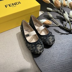 Kids' Shoes
