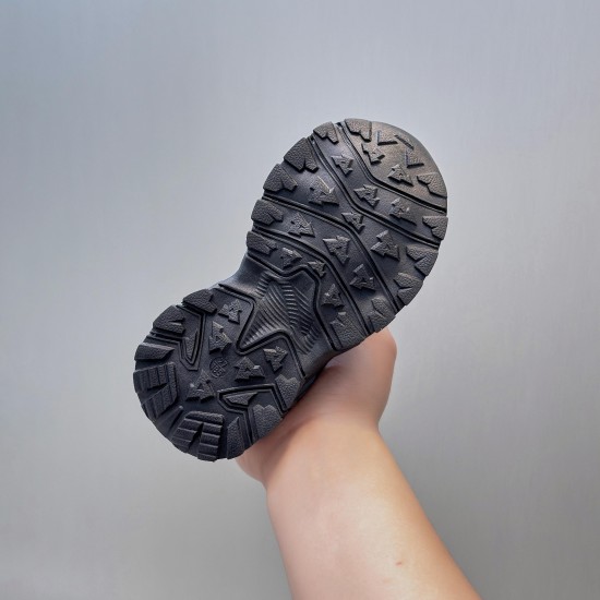 Kids' Shoes