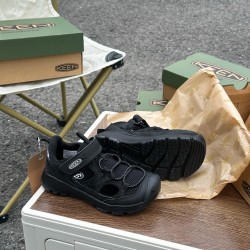 Kids' Shoes
