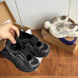 Kids' Shoes