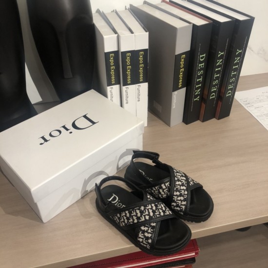 Kids' Shoes