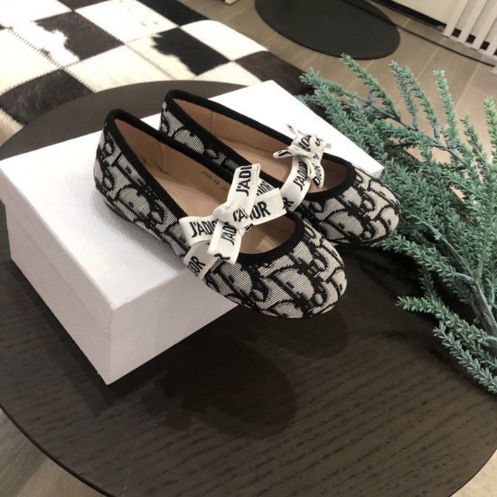 Kids' Shoes