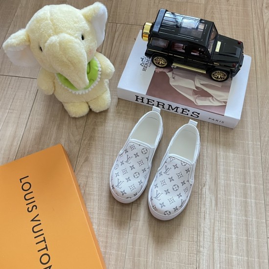 Kids' Shoes